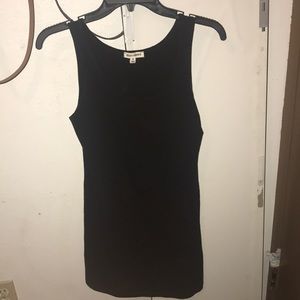 black skin-tight dress